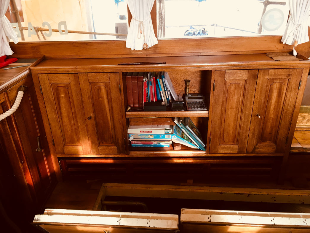 PASSAT I - Salon, Schrank / Regal / Schrank an Stb.