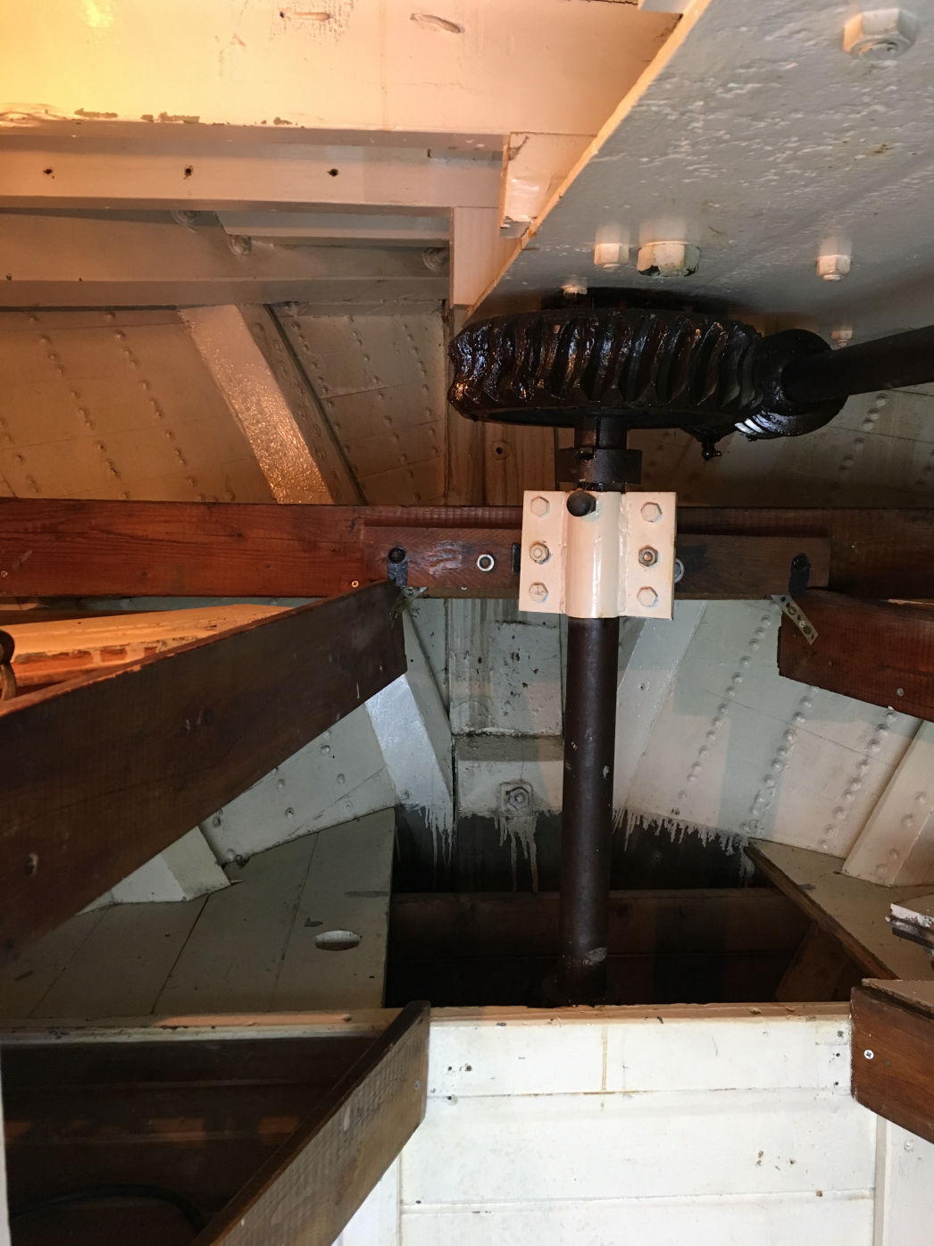 PASSAT I - Ruderansteuerung, Schnecke und Zahnkranz